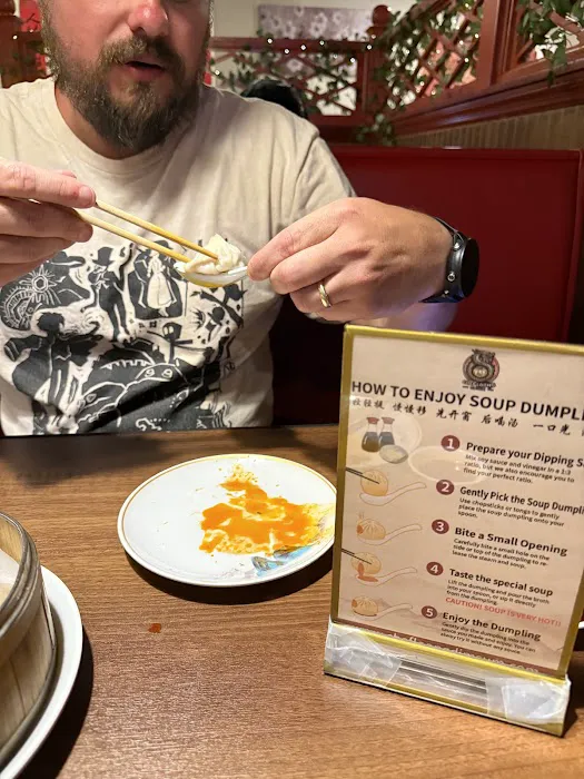 Chef Loong Dim Sum & Soup Dumplings 笼师傅 8