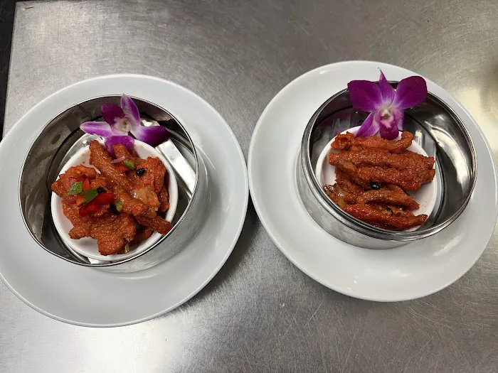 Dragon Palace Bistro 9