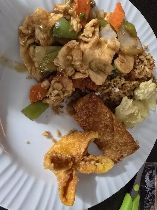 Lai Wah Chinese Take-Out Restaurant 7