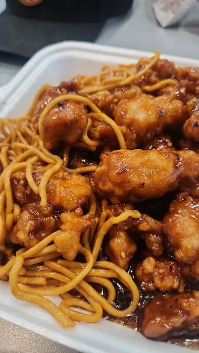 Michelle’s Wok N Roll 1