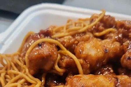 Michelleu2019s Wok N Roll