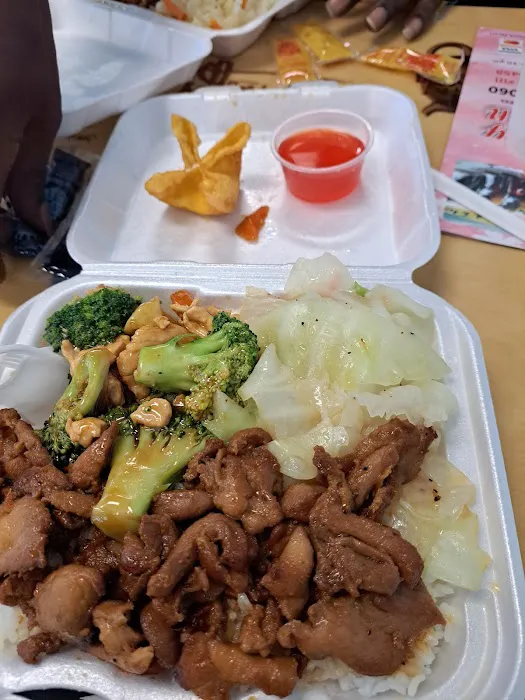 Lucky Garden Restaurant 10