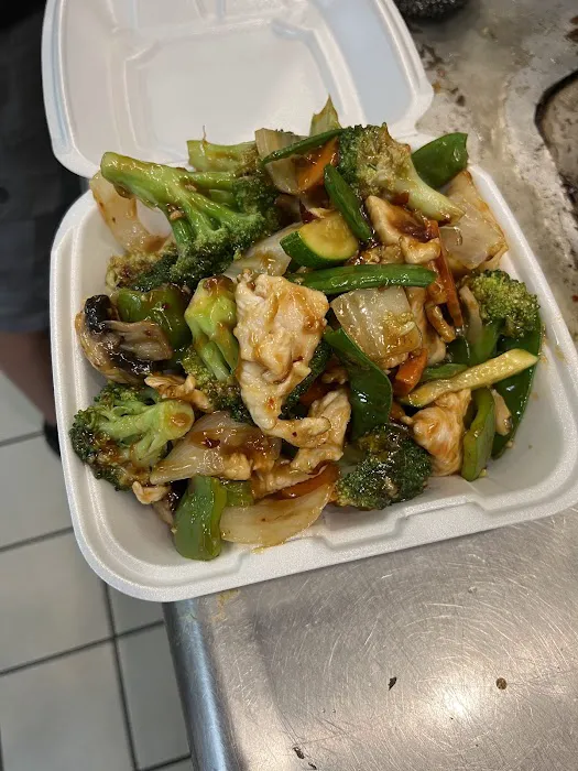 Lucky Chinese Restauran 2