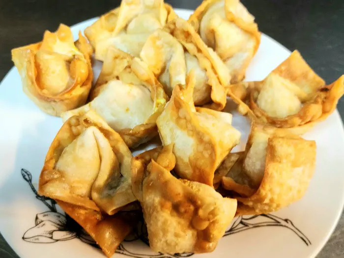 Ling Ling Ridgway. (Our restaurant has been serve RIDGWAY for 24 years). 4