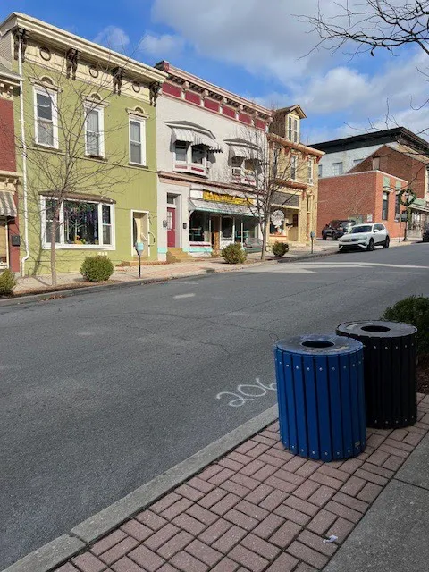 Main Moon Hollidaysburg 2