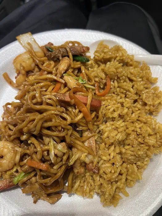 ZHUZI Chinese Restaurant 10