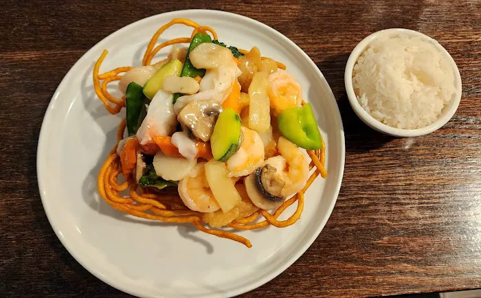Asian Place Chinese Restaurant 4