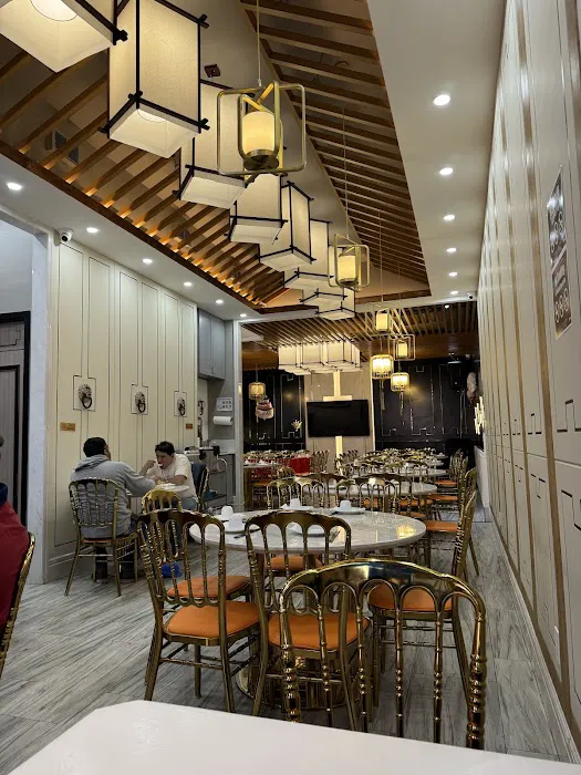 New Hua Xia Seafood Restaurant 9