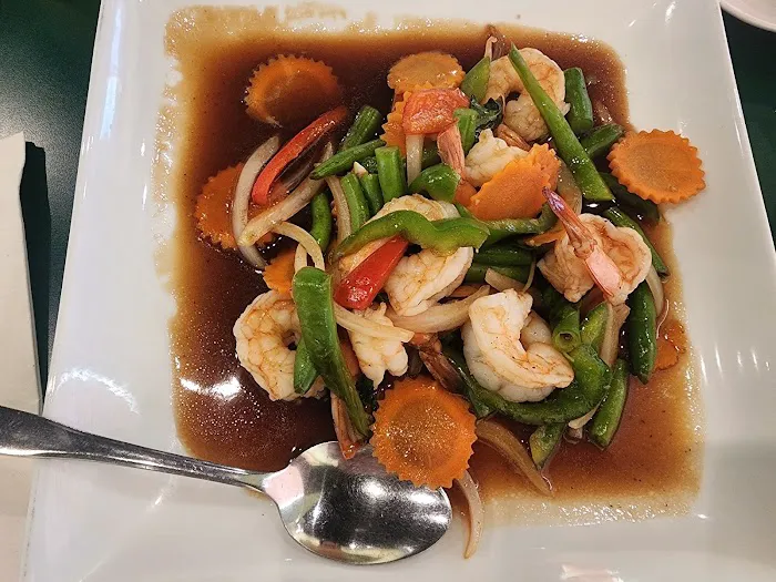 Lemon Grass Thai Kitchen 4