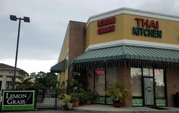 Lemon Grass Thai Kitchen 7