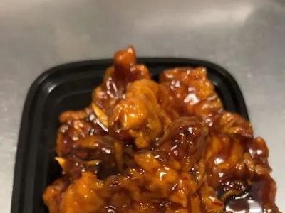 chef Asian cuisine 0