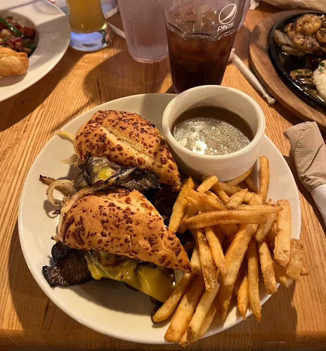 Applebee's Grill + Bar 8