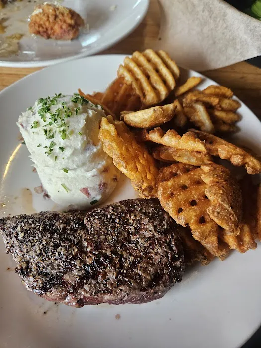 Applebee's Grill + Bar 10