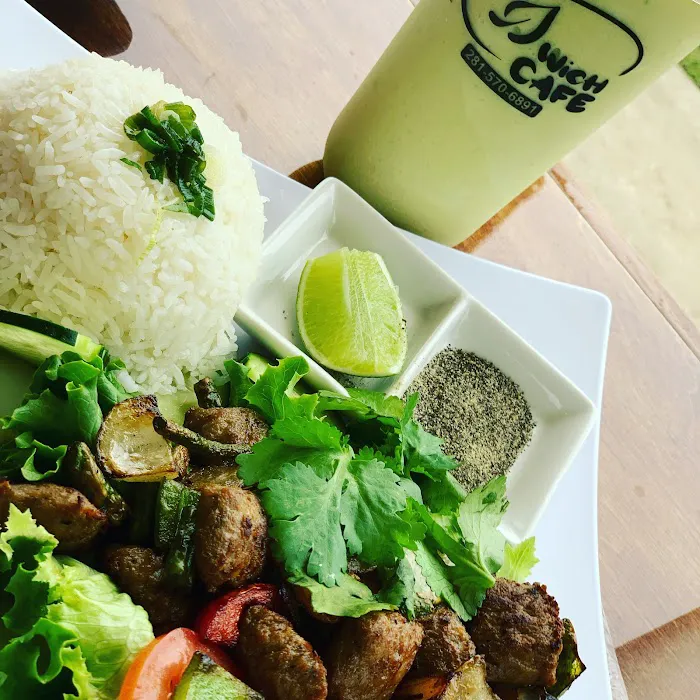 Vn'Wich Cafe 10