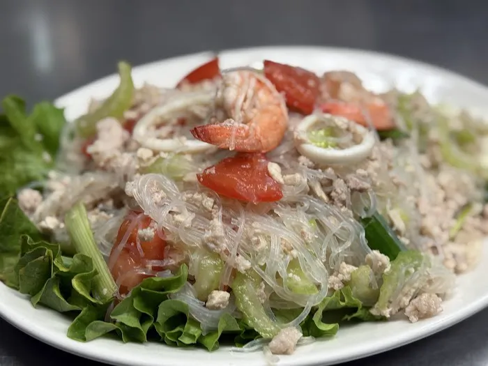 Omaha Mercy Thai Restaurant 2