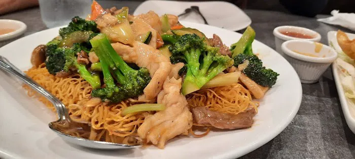 Royal Wok Chinese Restaurant 2