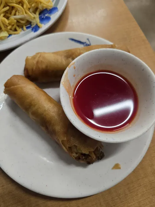 Hot Wok Restaurant 6