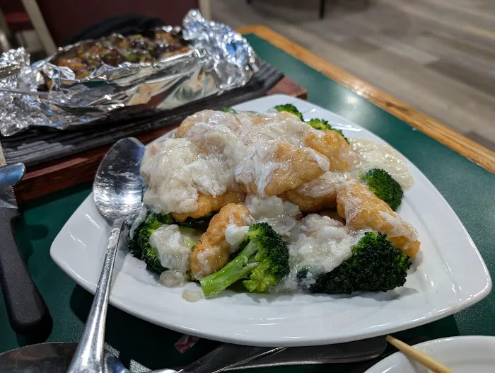 Lien's Restaurant 3