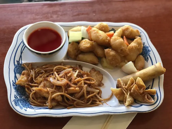 Huang Garden Restaurant 7