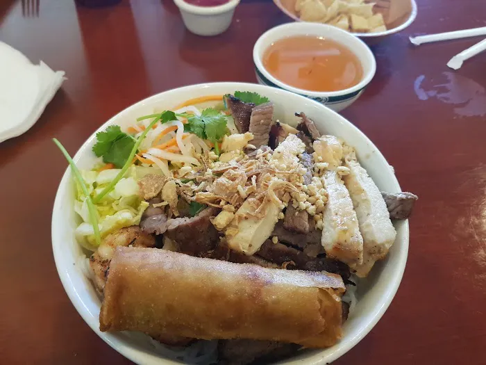 Huang Garden Restaurant 5