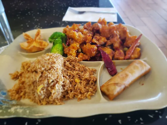 Wonderful Inn Chinese Restaurant 10