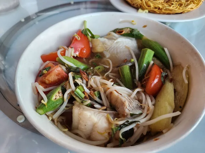Lotus Garden Restaurant 6