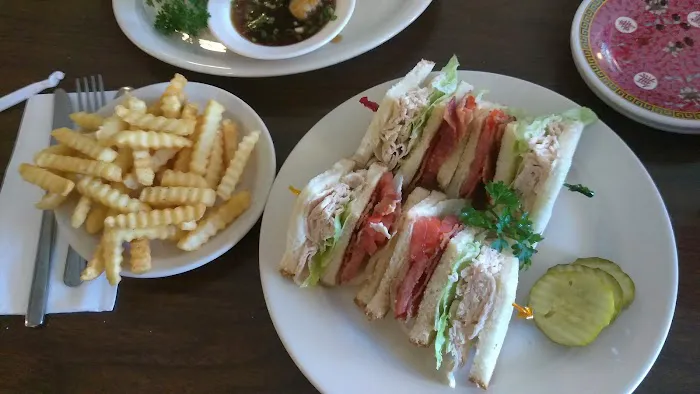 Wing's Garden Cafe 6