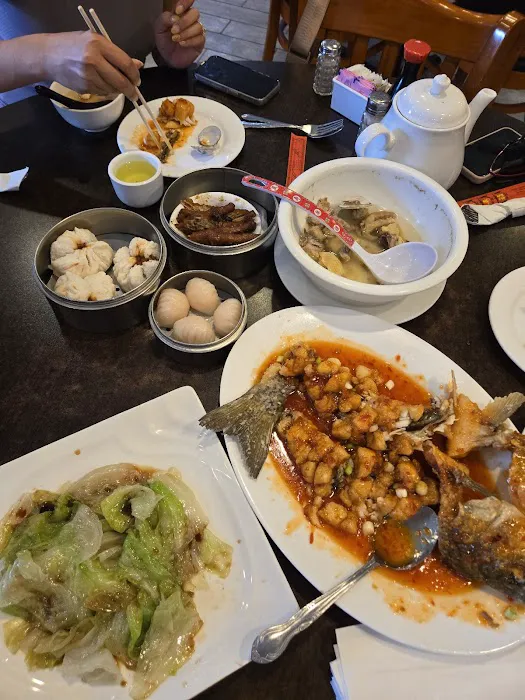 Grand Lake Chinese Restaurant 7