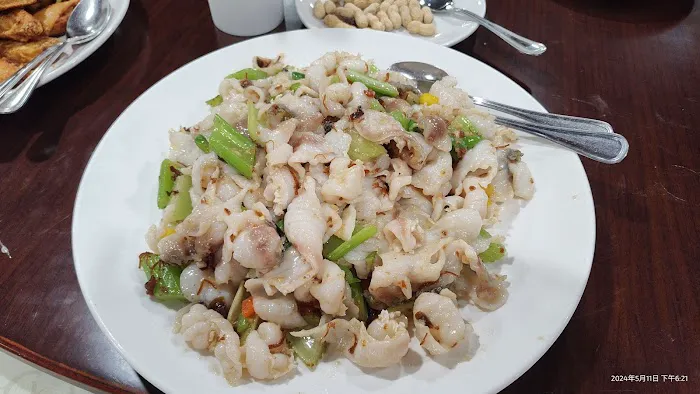 S & E Cafe 4