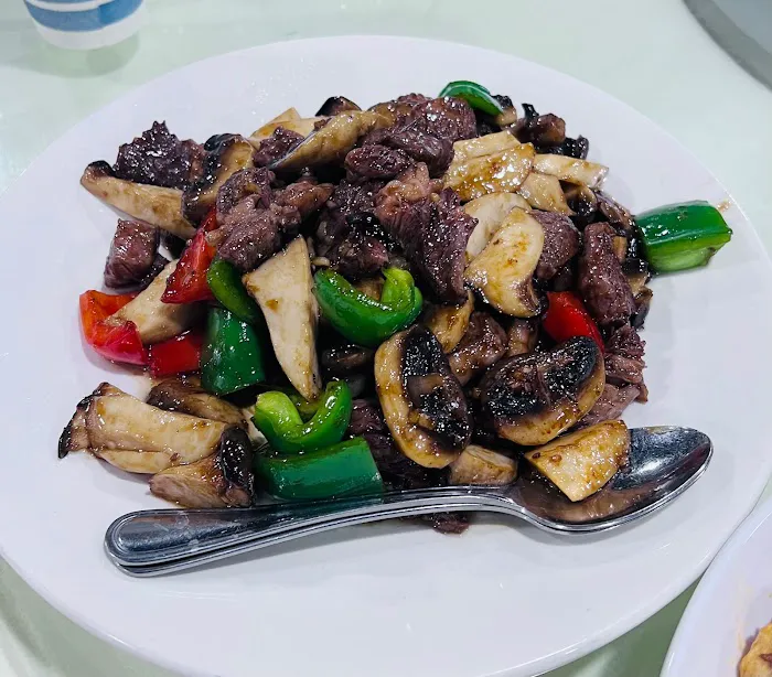S & E Cafe 9
