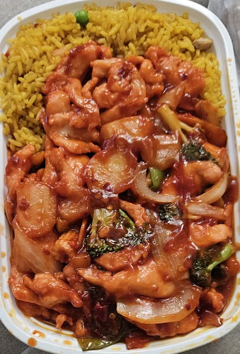 Golden China Restaurant 8