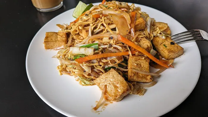 August Moon Chinese Bistro 4