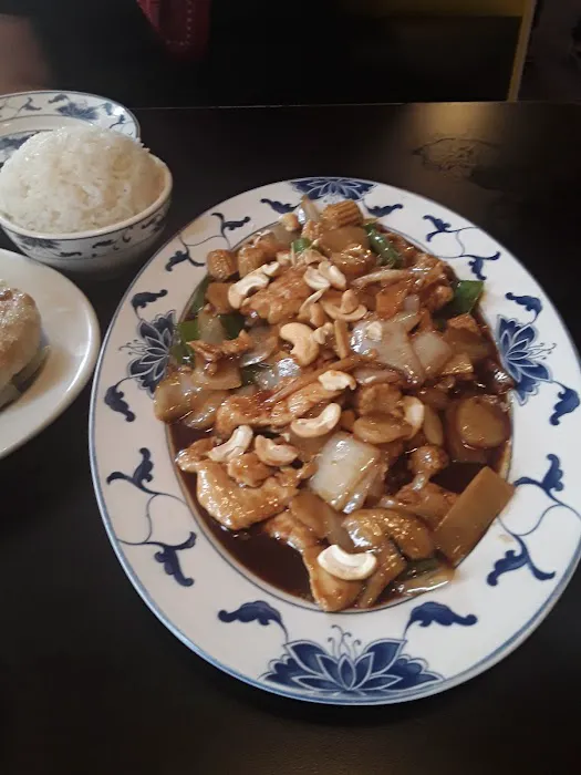 Chamling Kitchen & Bar 5