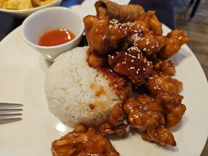 Yen Ching Chinese Restaurant 4