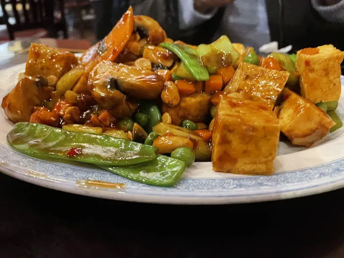 Jasmine Szechuan Chinese Cuisine and Tsubaki Sushi Bar 9