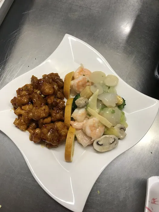 Lao Peking Chinese Restaurant 9