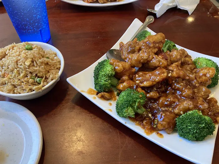 Lucky Dragon Chinese Restaurant 2