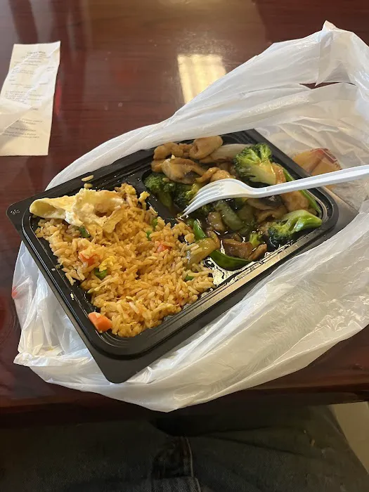 Lucky Wok 3