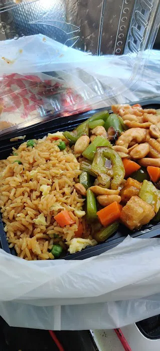 Lucky Wok 1