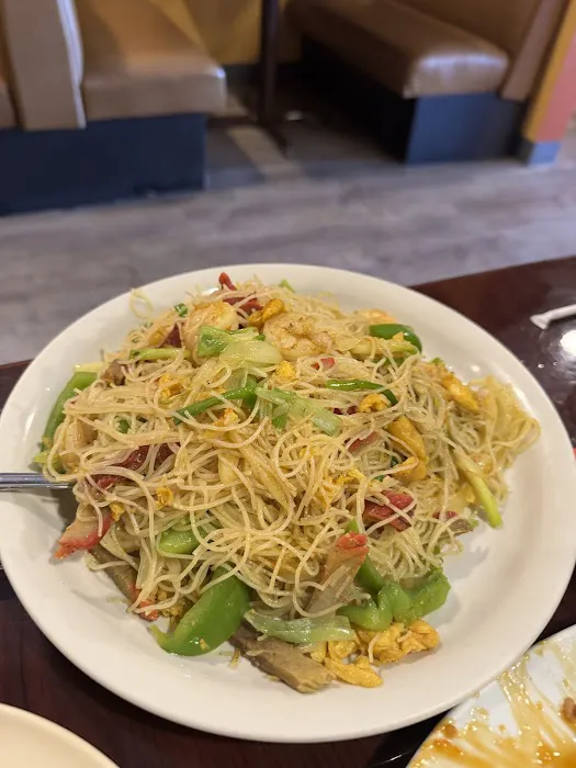 Lucky Wok & Grill 2