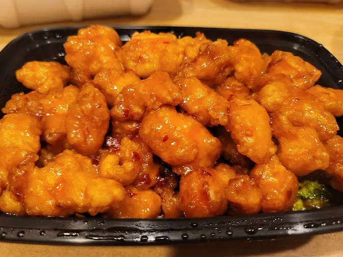 Lucky Wok & Grill 8