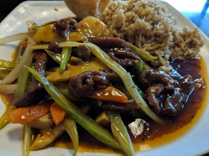 Lucky Star Chinese Restaurant 4
