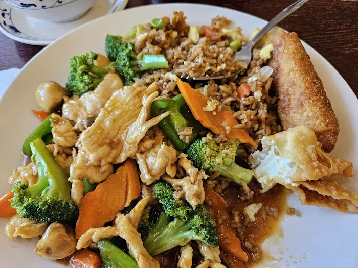 Hunan Restaurant 4