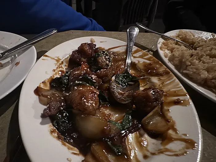 Rainbow Chinese Restaurant & Bar 5