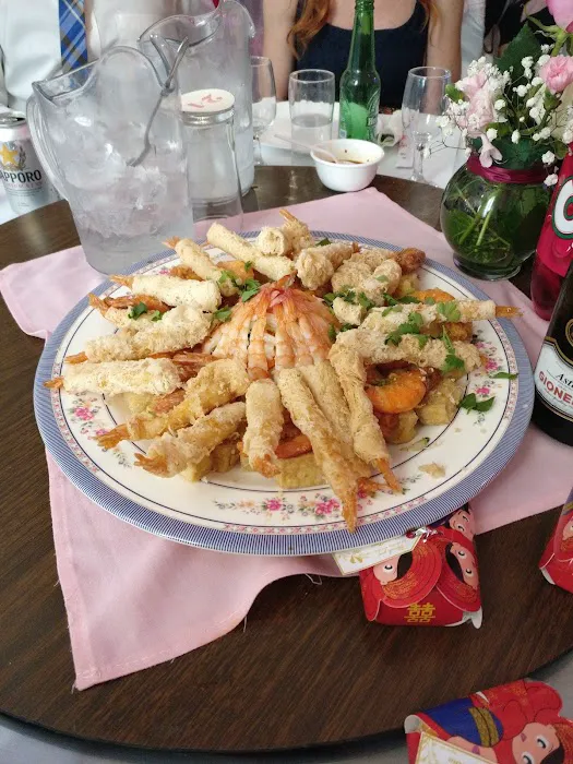Lucky Dragon Restaurant 8