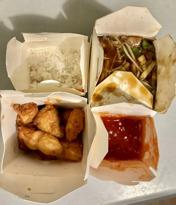 Huie's Chow Mein 3