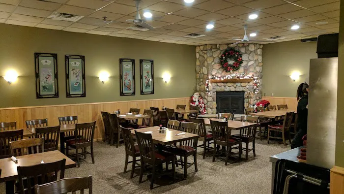 Fong's Restaurant & Bar 1
