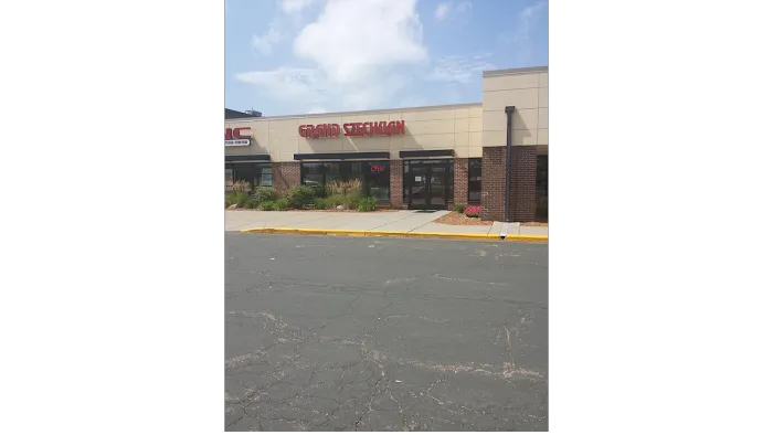 Grand Szechuan Restaurant 4