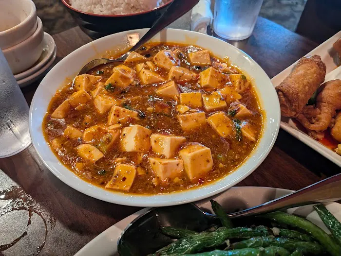 Grand Szechuan Restaurant 10