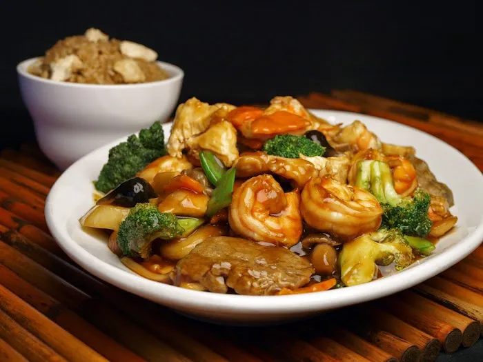 D. Fong's Chinese Cuisine David Fong's Savage 6